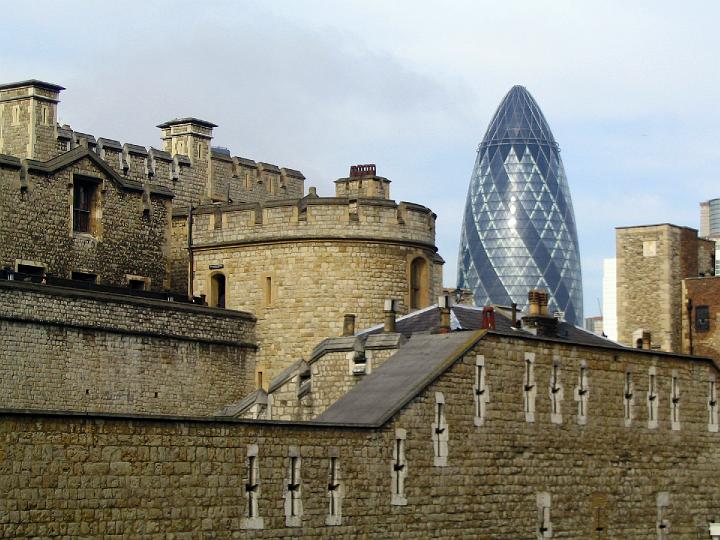 2278_London_old-and-new.jpg - The old and the new. London, UK